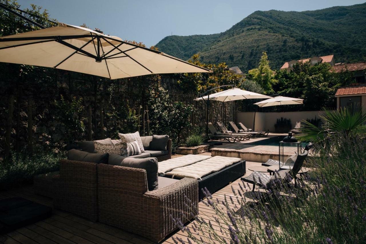 Bed and Breakfast Palazzo Sbutega Kotor Exterior foto