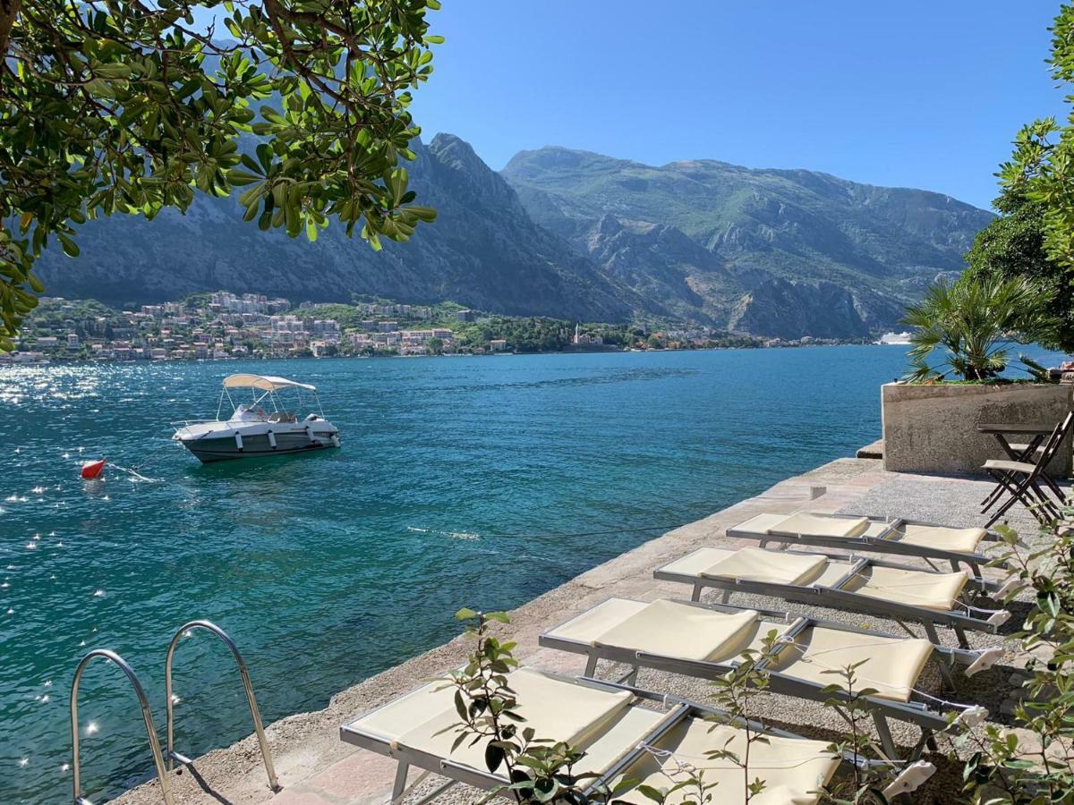 Bed and Breakfast Palazzo Sbutega Kotor Exterior foto